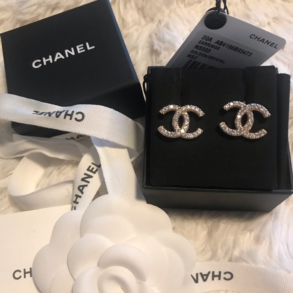 Chanel 20A gold/crystal studs